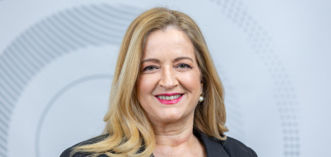 גב' דליה עסיס